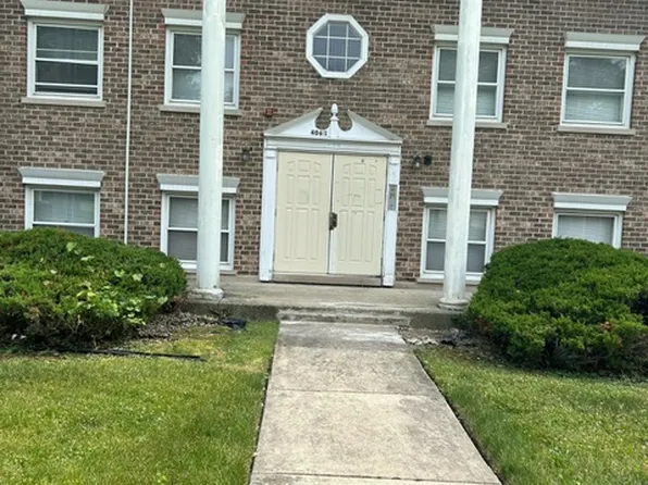 4061 Charleston Rd APT 3E, Matteson, IL 60443