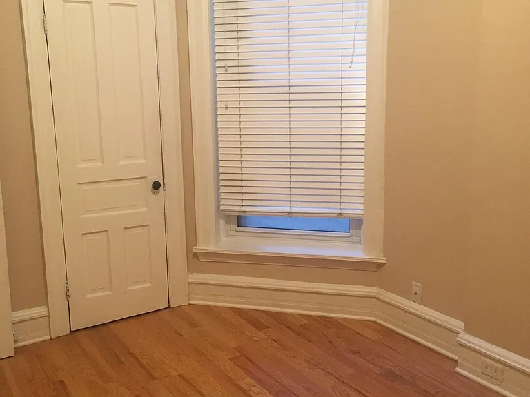 2241 N Seminary Ave #1 — Photo 10