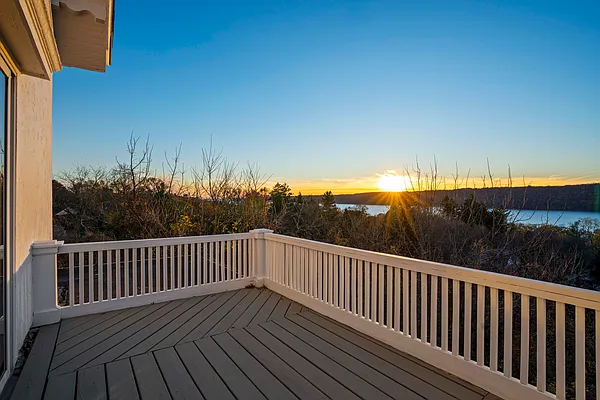 Sold by Christie's International Real Estate Group, LLC | media 15