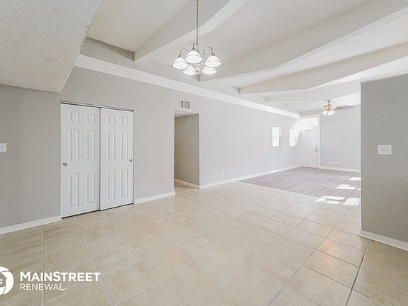 5th image of 651 40th Ave S