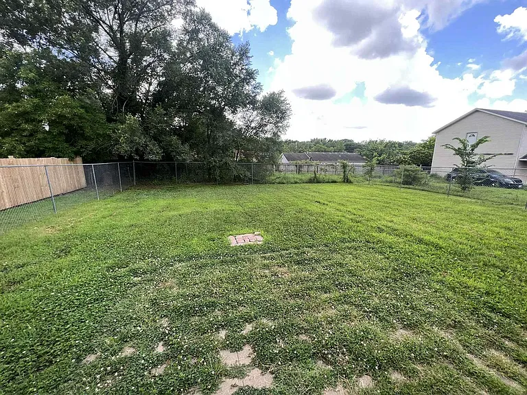 115 Bulger Dr — Photo 12