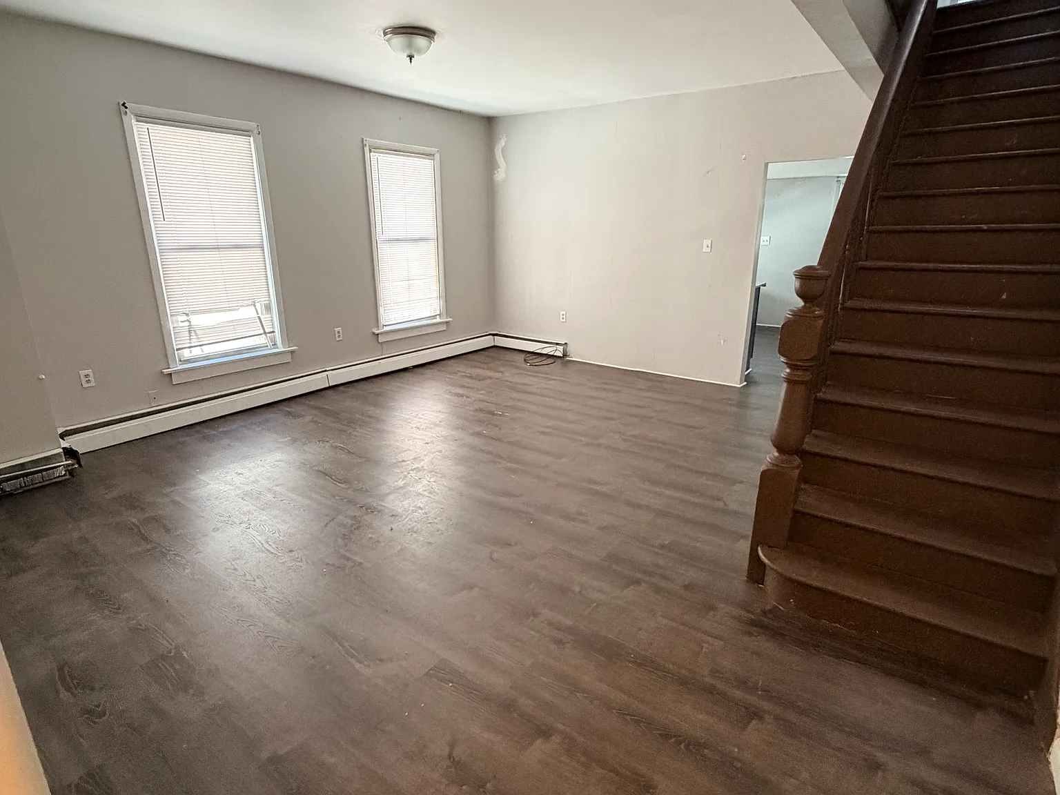 22 Sheldon St — Photo 2