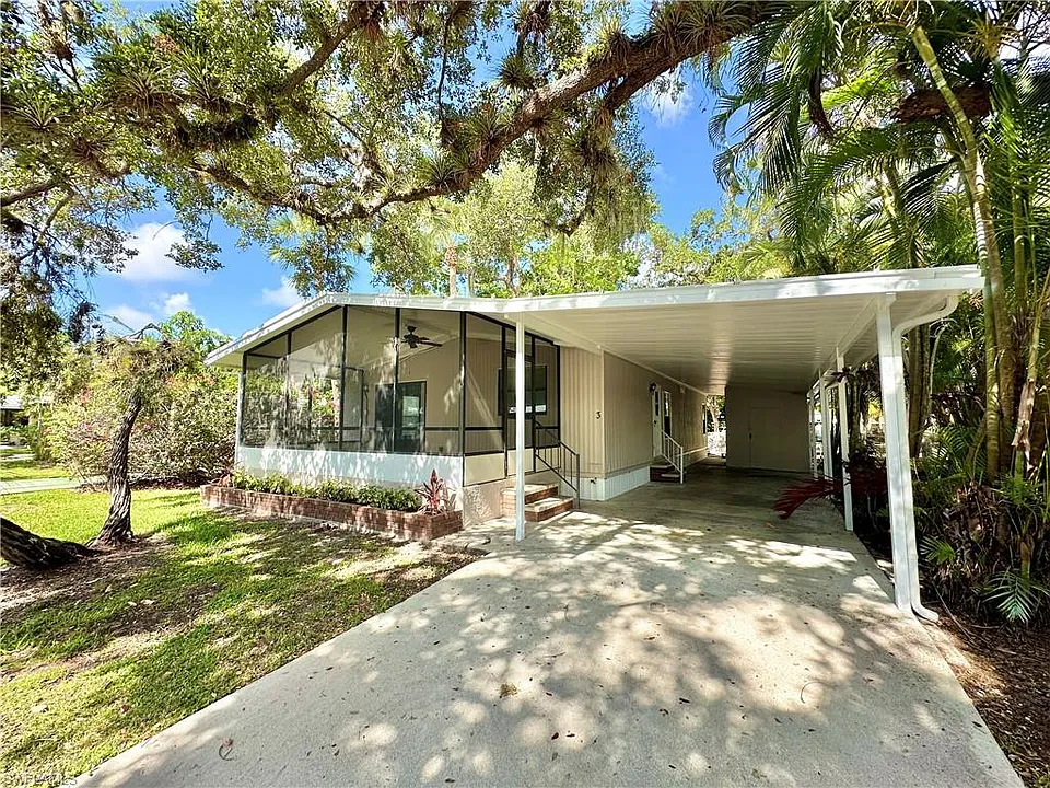 1252 Henderson Creek Dr