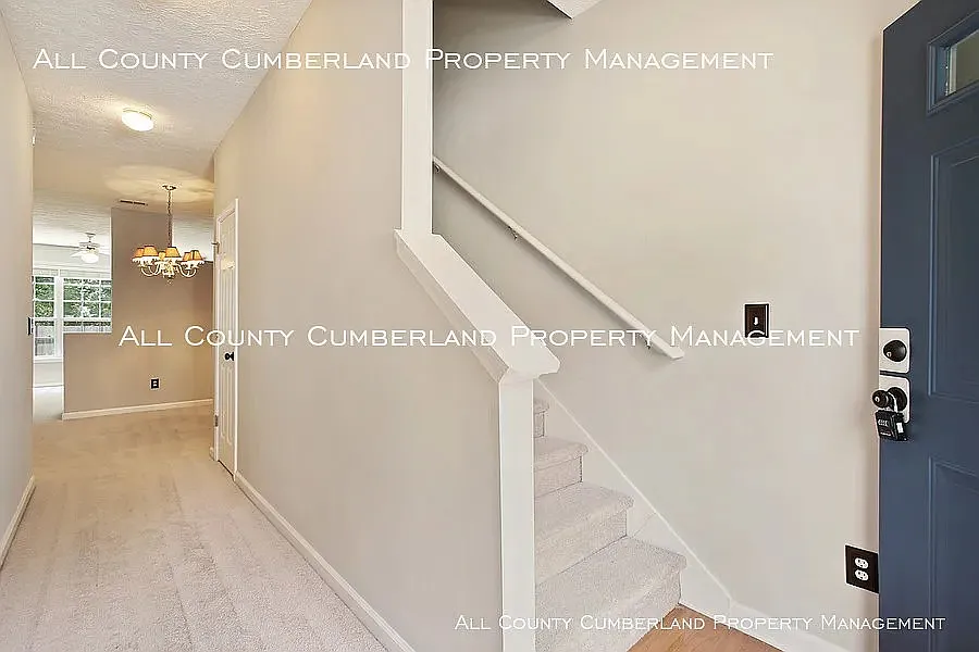 2 bed, 2.5 bath, 1416 sqft, $1,800 — Photo 2