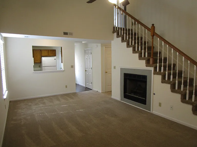 2406 Calder Ct — Photo 5
