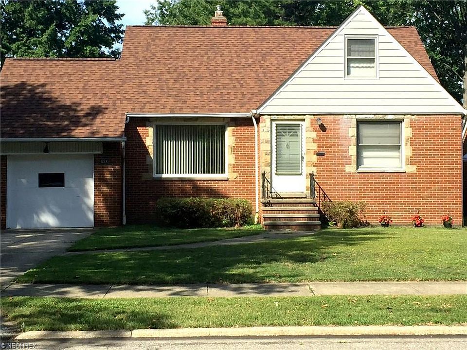1st image of 274 E 262nd St