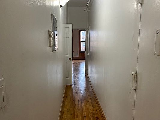 4th image of 222 W 137th St #3