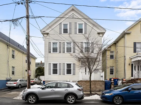 77 Dartmouth St, New Bedford, MA 02740