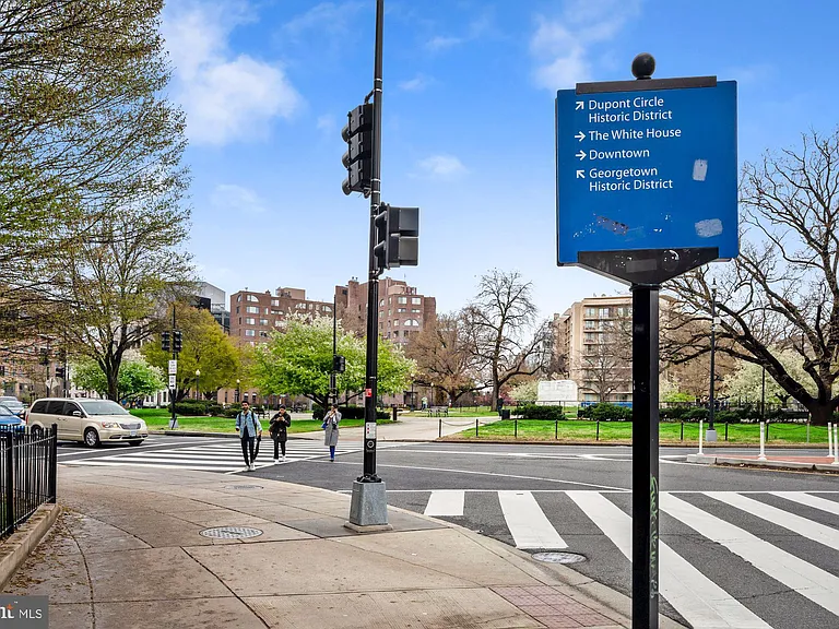 2507 I St NW — Photo 44