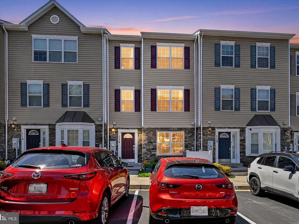 1st image of 1820 Cassandra Dr Unit 114