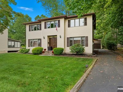 142 Central Ave, West Caldwell, NJ, 07006