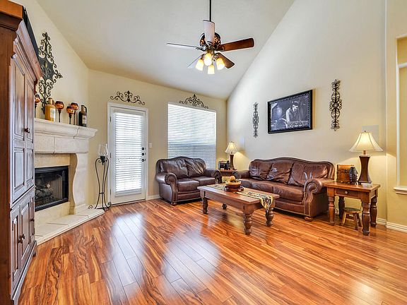 3rd image of 4302 Clear Meadow Pl