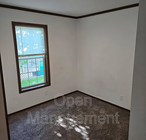 511 E 1st St #25 — Photo 10