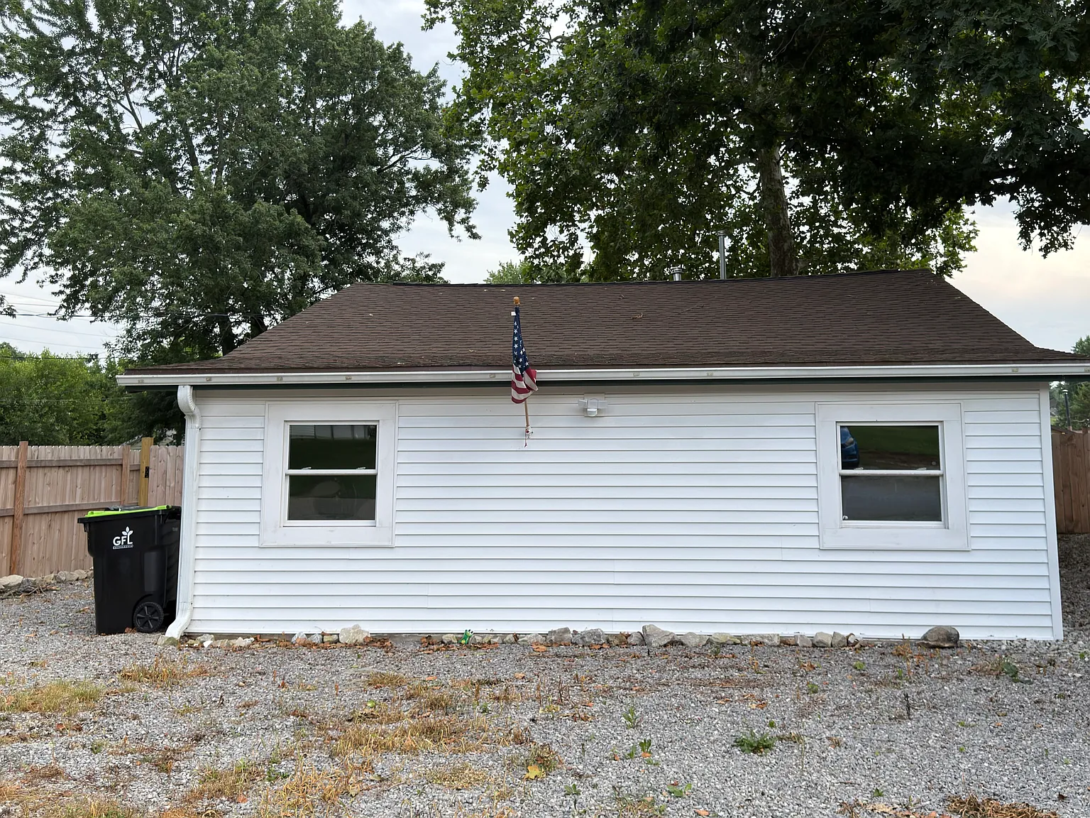3 bed, 672 sqft, $1,000 — Photo 3