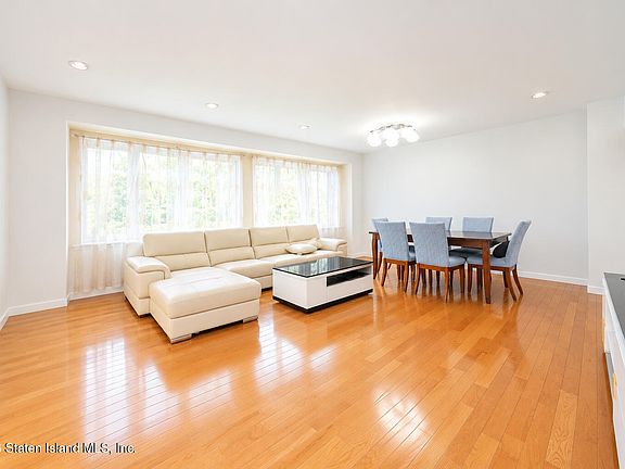 4th image of 109 Hampton Grn
