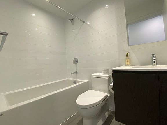 3rd image of 4650 Brentwood Blvd #2002