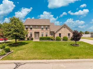 7904 W Adare Dr, Muncie, IN 47304