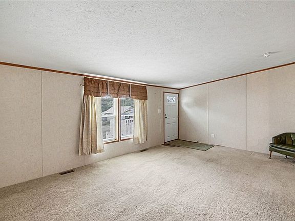2nd image of 433 Hansen Ave