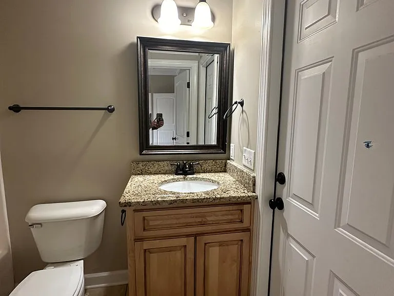 115 Hayley Dr — Photo 24