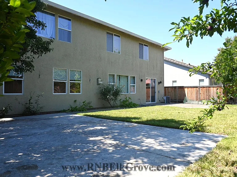 9433 Triathlon Ln — Photo 35