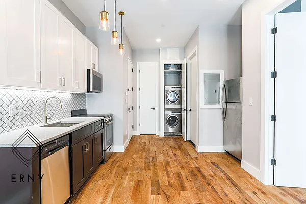 Rented by ERNY LLC | media 3