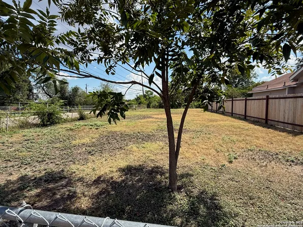 2158 Hays LOT 32, San Antonio, TX 78202