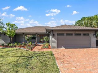1346 Rosemary Ln, Naples, FL 34103