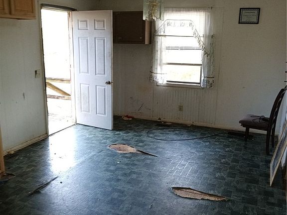 5th image of 179 Peachtree St