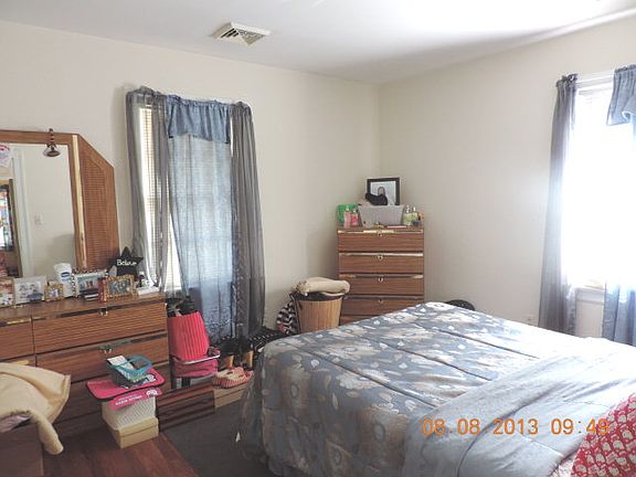5th image of 301 Amos St