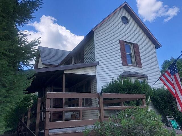 2nd image of 13366 Beech Ave