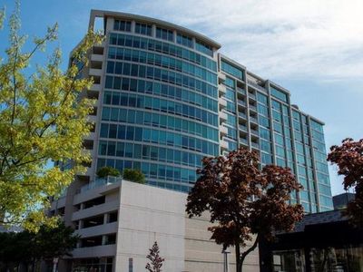 1570 Elmwood Ave UNIT 803, Evanston, IL, 60201