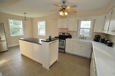 4th image of 114 Estberg Ave
