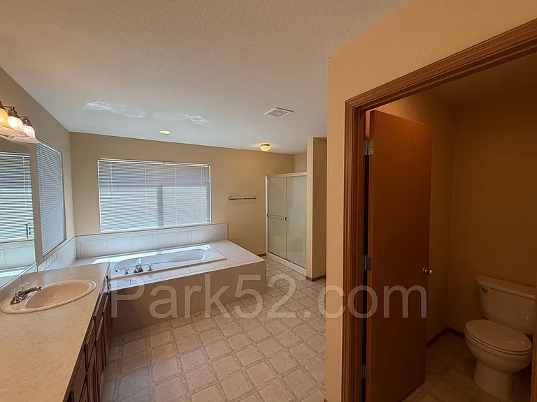 11328 185th St E — Photo 29