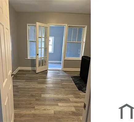 7049 S Clyde Ave #3S — Photo 5