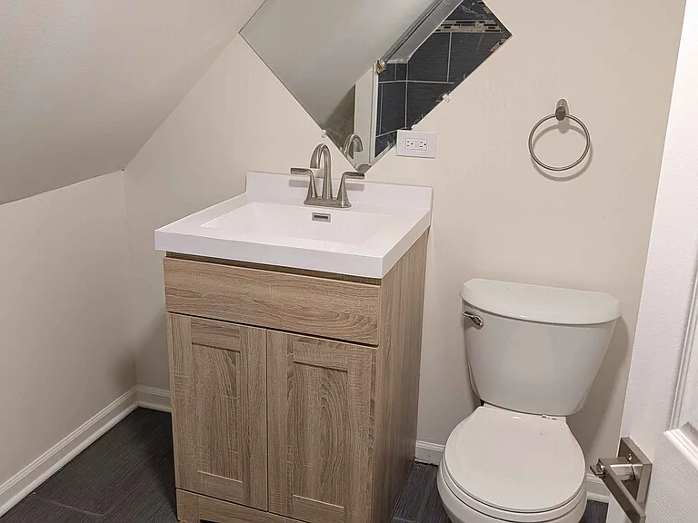 2302 N Hamlin Ave #2 — Photo 8