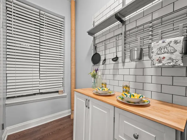 1777 Madison Avenue image 6 of 20