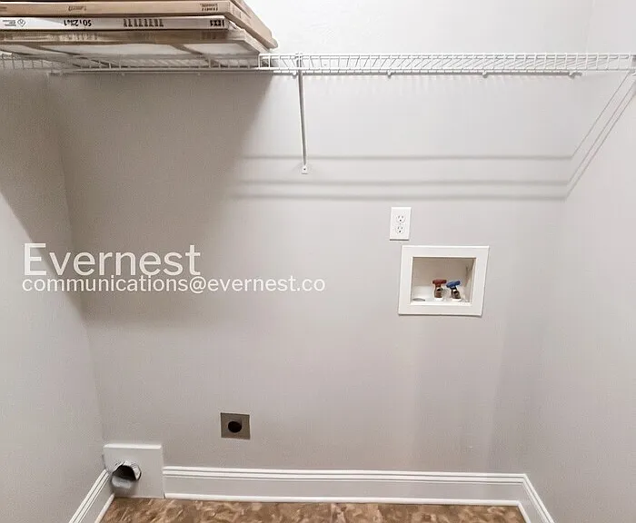 958 Colony Cir — Photo 7