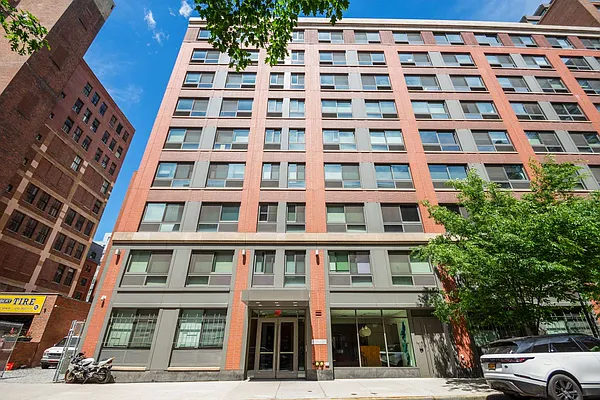 Sold by Compass | media 9