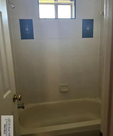 2714 E Mark Cir — Photo 8