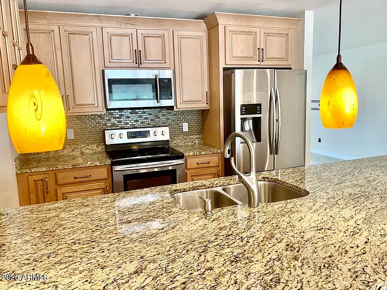 15611 N 57th Ln — Photo 7