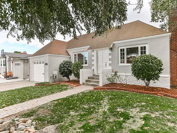 4th image of 208 Almaden Way