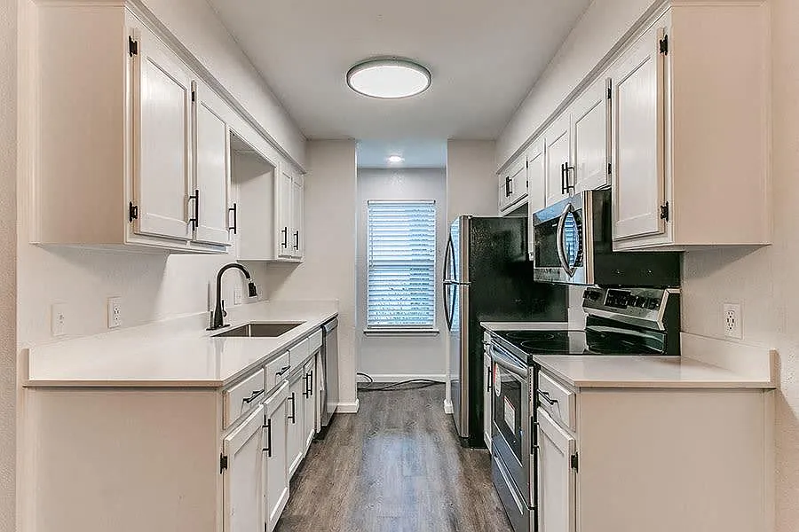 Hearthstone Homes - Moore — Photo 1