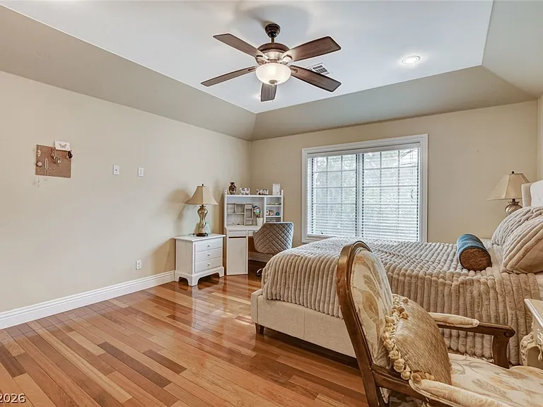 7001 Alamitos Cir — Photo 53