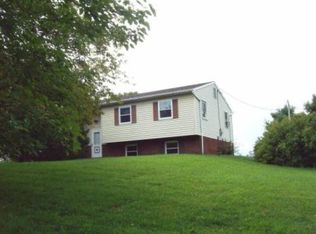 373 Burgners Rd, Carlisle, PA 17015