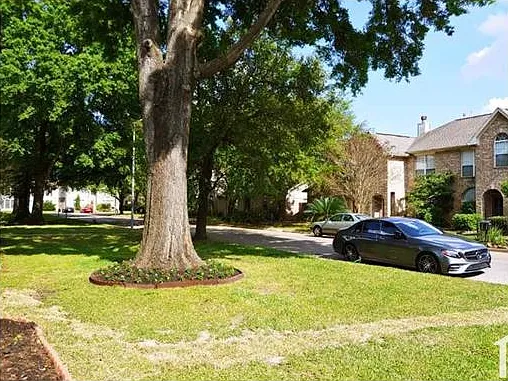 3 bed, 1886 sqft, $2,560 — Photo 3