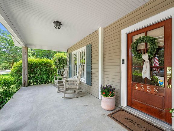 2nd image of 4558 Orchid St