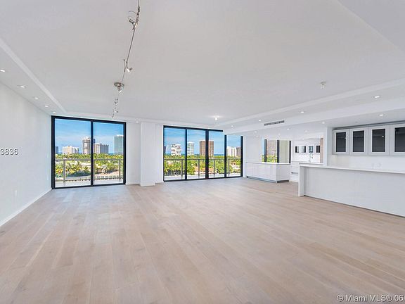 3rd image of 10201 E Bay Harbor Dr APT 6
