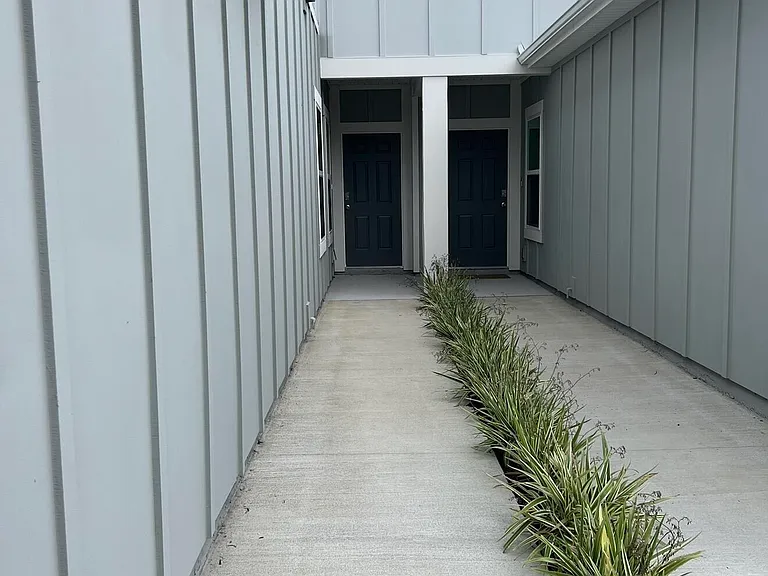 4001 Haymon Ave — Photo 3