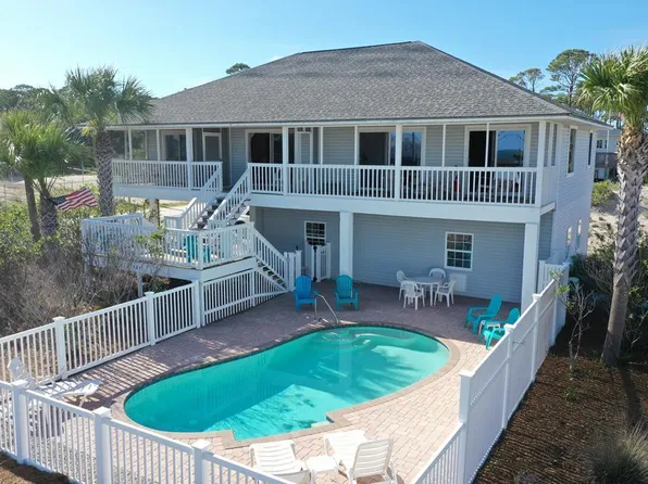 701 E Gulf Beach Dr, Eastpoint, FL 32328