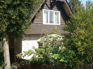 1608 E Garfield St, Seattle, WA 98112